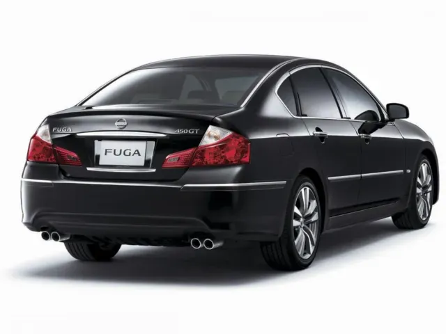 フーガ（日産）2004年10月〜2009年10月販売終了モデルの新車カタログ