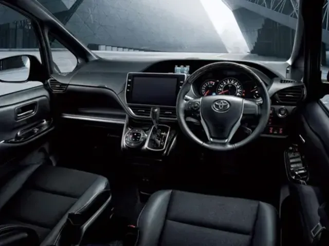 ノア（トヨタ）2014年1月〜2021年11月販売終了モデルの新車カタログ