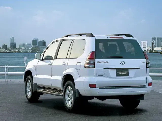 トヨタ　3代目ランドクルーザー　プラド　CD-ROM　カタログ　2002年 ランドクルーザープラド（トヨタ）2002年10月〜2009年8月販売終了