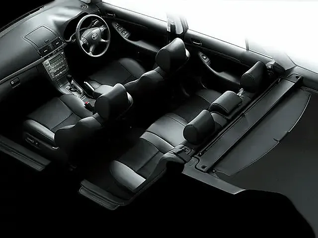 トヨタ アベンシスワゴン 2003年10月モデル