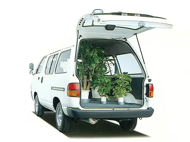 タウンエースバン（トヨタ）1988年8月〜1996年9月販売終了モデルの新車