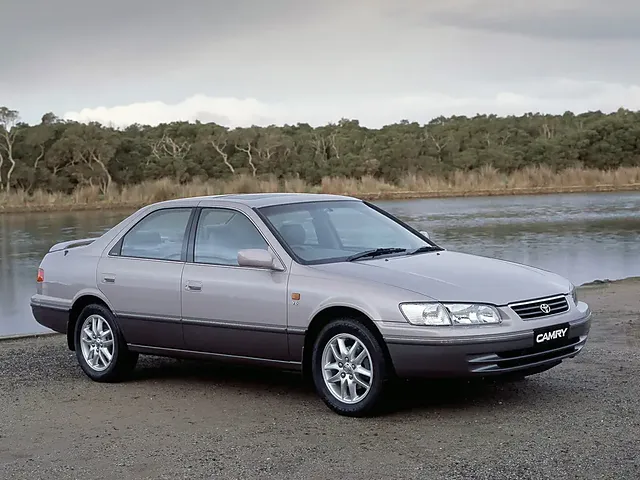 トヨタ カムリ 1994年7月モデル