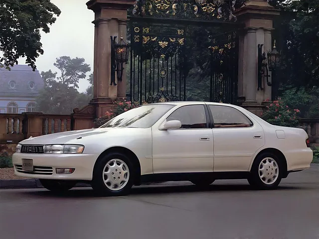クレスタ（トヨタ）1996年9月〜2001年6月販売終了モデルの新車カタログ