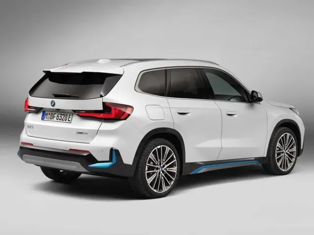 BMW iX1 2023年2月モデル