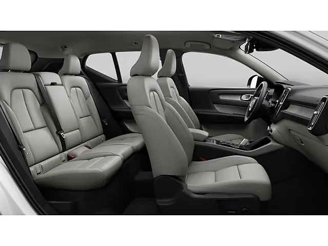 ボルボ XC40