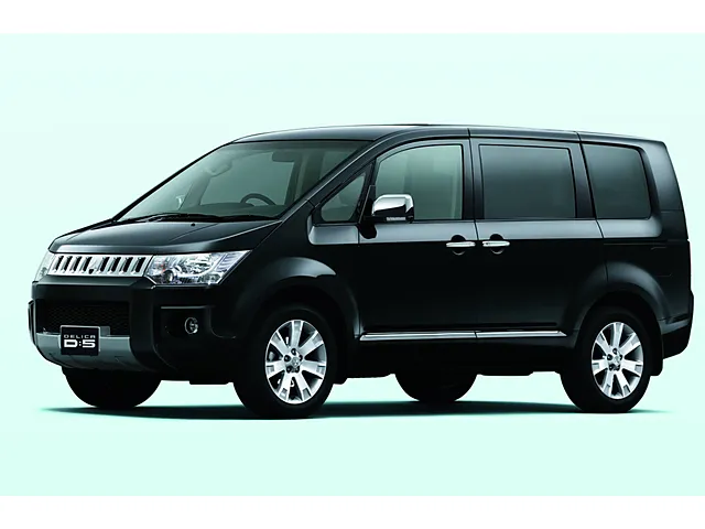 三菱 デリカD:5 2021年12月モデル アーバンギア 2.2 G 4WD