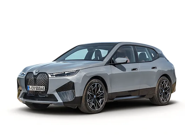 BMW iX 2024年3月モデル M60 4WD