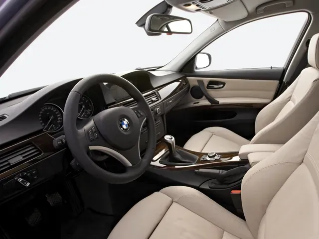 3シリーズカブリオレ（BMW）の歴代モデル・グレード別カタログ | 中古