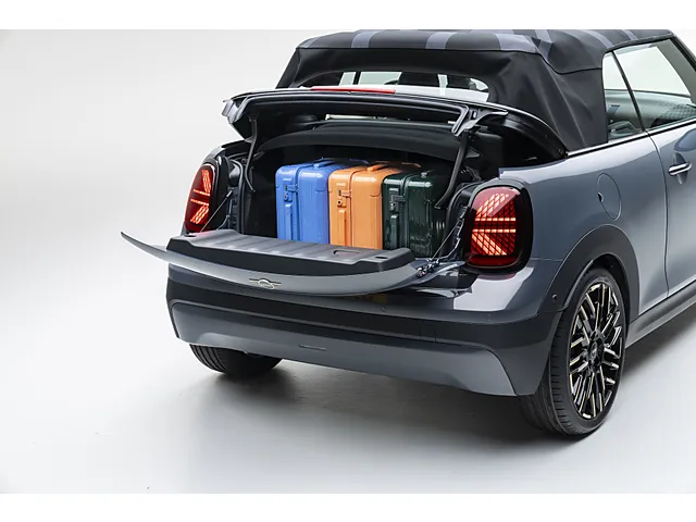 ミニコンバーチブル（BMW MINI）の歴代モデル・グレード別カタログ