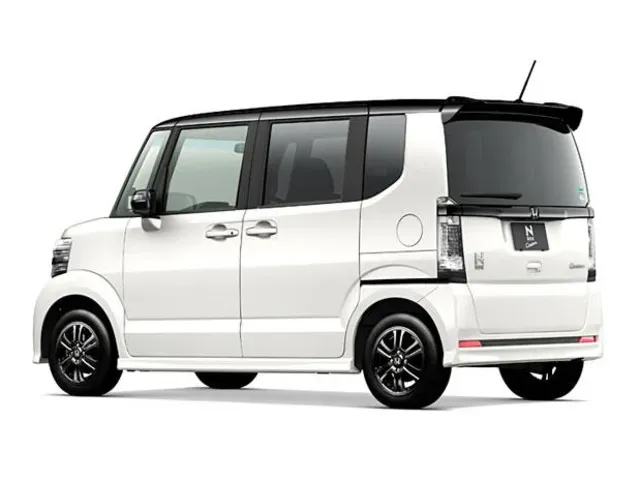 N-BOX+カスタム（ホンダ）の歴代モデル・グレード別カタログ | 中古車