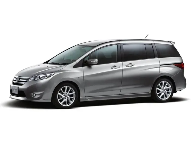 日産 ラフェスタハイウェイスター 2011年6月モデル 2.0 G