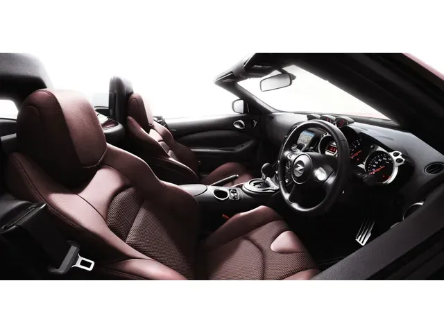 フェアレディZロードスター（日産）2009年10月〜2014年9月販売終了