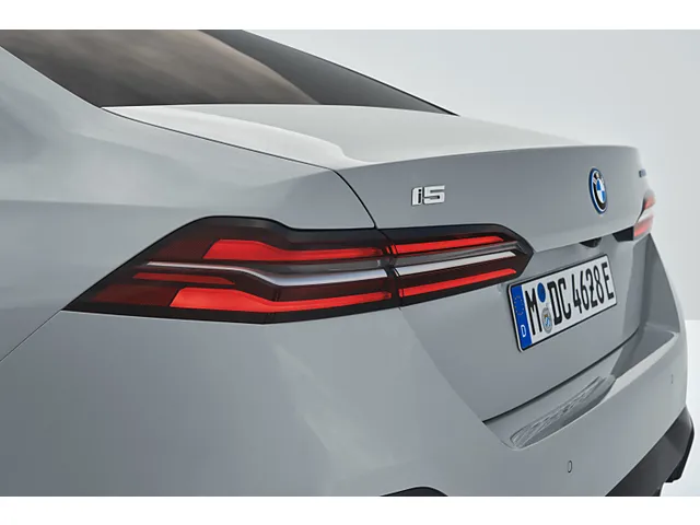 5シリーズセダン（BMW）2023年7月〜販売中モデルの新車カタログ | 中古