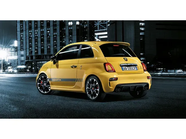 アバルト595（アバルト）2012年12月〜2023年9月販売終了モデルの新車