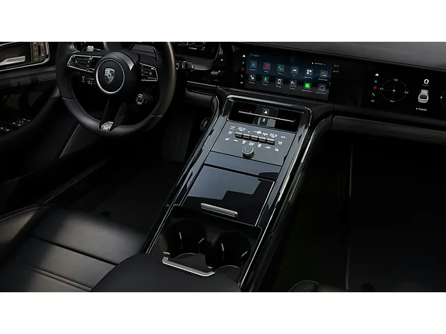 パナメーラ（ポルシェ）の歴代モデル・グレード別カタログ | 中古車