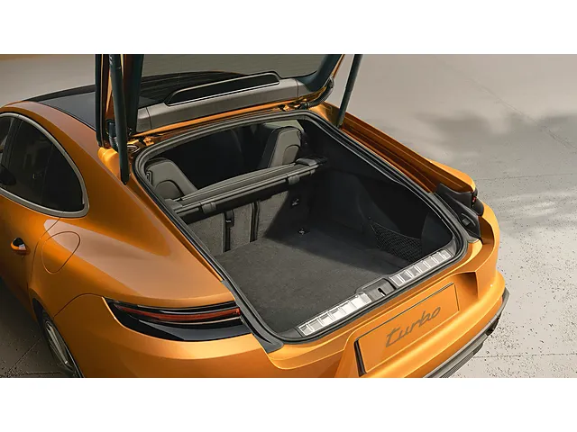 パナメーラ（ポルシェ）の歴代モデル・グレード別カタログ | 中古車