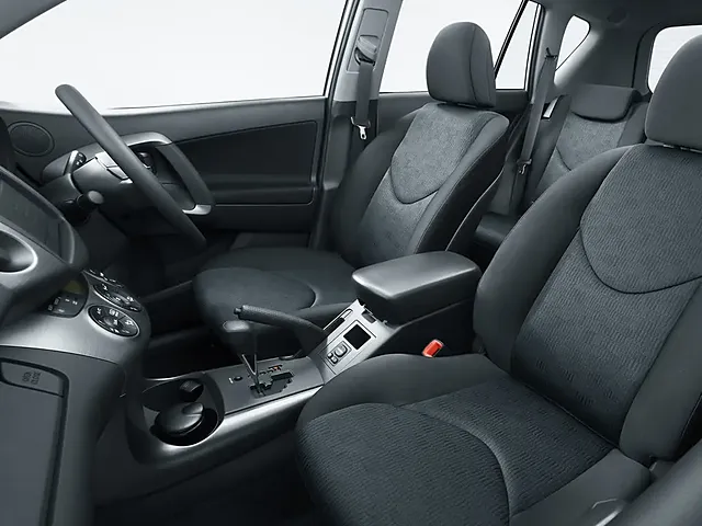 RAV4（トヨタ）2005年11月〜2016年7月販売終了モデルの新車カタログ