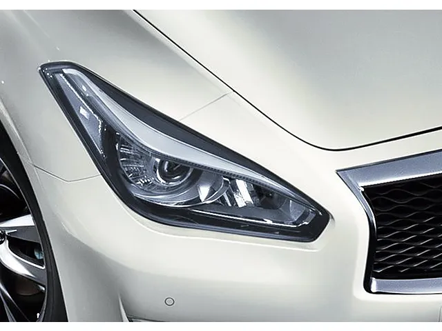 フーガ（日産）2009年11月〜2022年8月販売終了モデルの新車カタログ