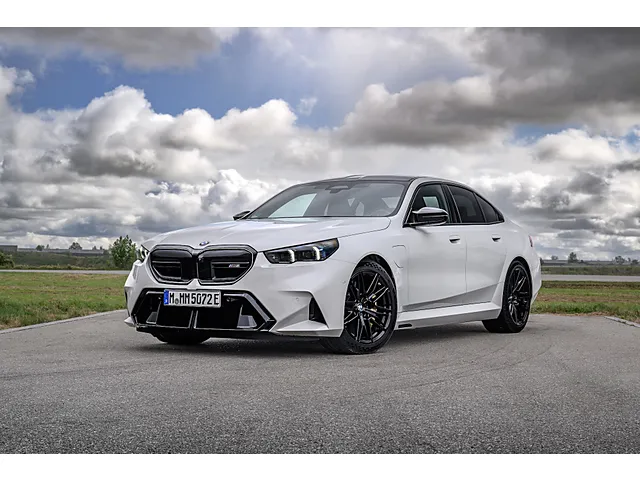 M5（BMW）の歴代モデル・グレード別カタログ | 中古車情報・中古車検索