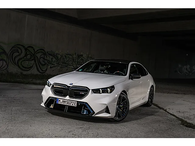 M5（BMW）の歴代モデル・グレード別カタログ | 中古車情報・中古車検索