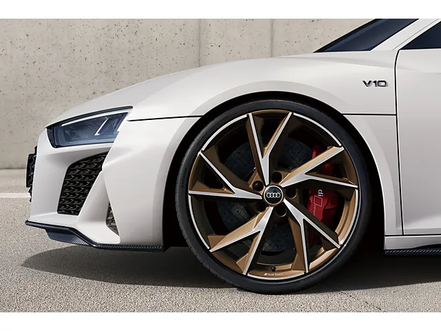 R8（アウディ）の歴代モデル・グレード別カタログ | 中古車情報・中古