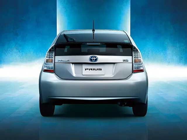プリウス（トヨタ）2009年5月〜2015年11月販売終了モデルの新車