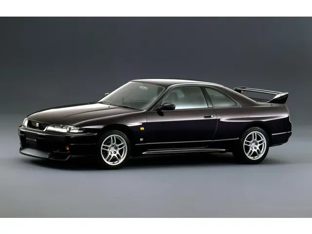 日産 スカイラインGT-R 1996年1月モデル 2.6 4WD