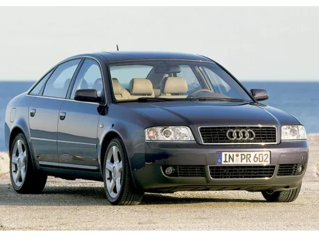 
              アウディ A6
              2001年11月モデル
            