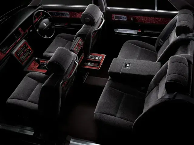 センチュリー（トヨタ）1997年4月〜2017年2月販売終了モデルの新車
