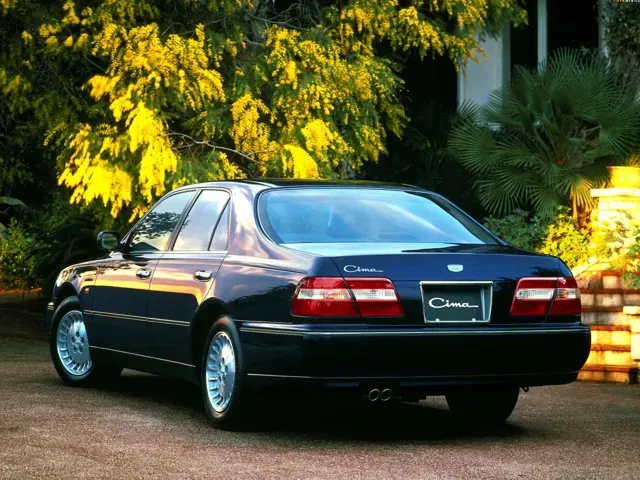 シーマ（日産）1996年6月〜2000年12月販売終了モデルの新車カタログ