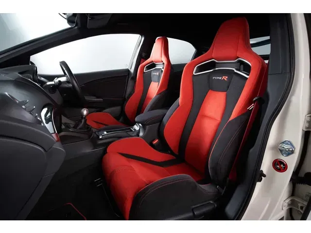 シビックタイプR（ホンダ）2015年12月〜2016年3月販売終了モデルの新車