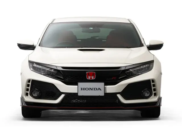 シビックタイプR（ホンダ）2017年9月〜2022年8月販売終了モデルの新車