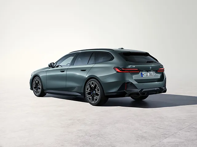 5シリーズ ツーリング カタログ 5シリーズツーリング（BMW）の歴代モデル・グレード別カタログ | 中古