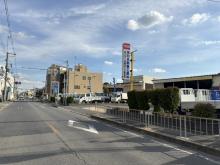 東和自動車工業 松原トラックセンター