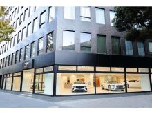 ベントレー大阪 本町ショールーム